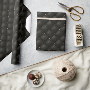 Gestepptes schwarzes Leder mit goldenen Nieten Geschenkpapier