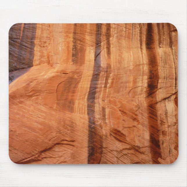 Gestreifter Felsen mit Doppelbogen Alcove II in Zi Mousepad (Vorne)