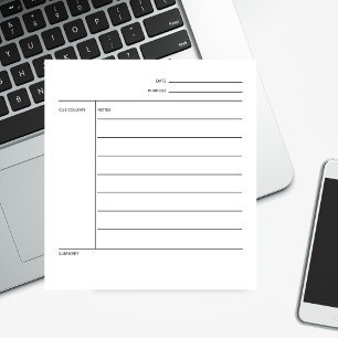 Gestreiftes Seitenschriftdokument, das selbst erst Notizblock