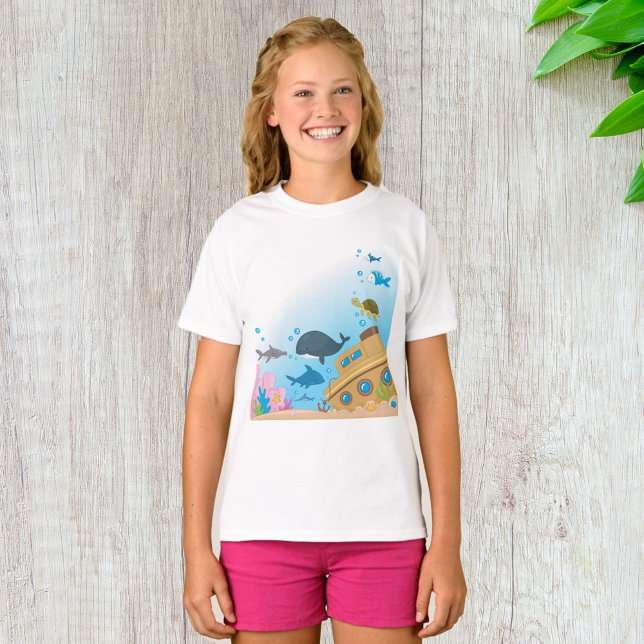 Gesunkene Schiffe und Fische T-Shirt (Von Creator hochgeladen)
