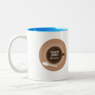 Getankt durch Kaffee und BARBRI Zweifarbige Tasse