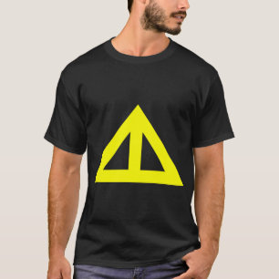 Geteilter Pfeil Dreieck T-Shirt