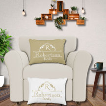 Geteilter Rahmen mit Familienname in Sandfarbe