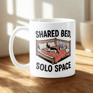 Geteiltes Bett, eigener Raum Hunde- und Katzenhu Kaffeetasse