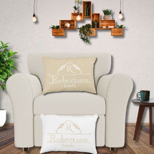 Geteiltes Monogramm Familienname Champaigne Goldra Dekokissen