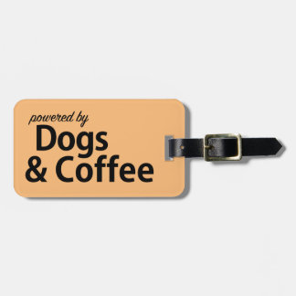 Getragen von Hunden und Kaffeemaschine Gepäckanhänger