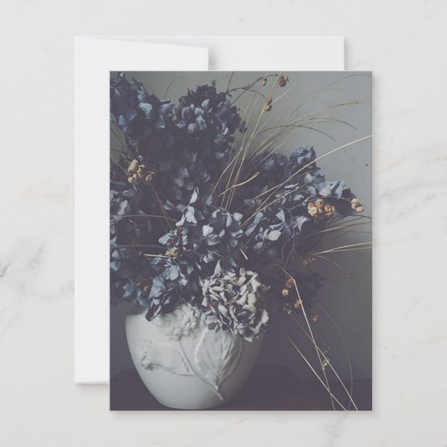 Getrocknete Hortensienblüten, zarte Schönheit. (Vorderseite)