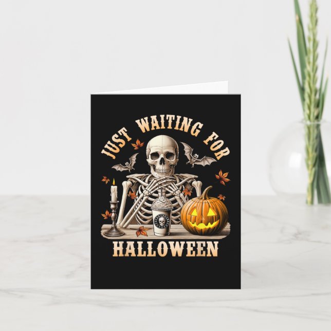 Gewartet für Halloween Skeleton-Kaffeekocher Karte (Vorderseite)