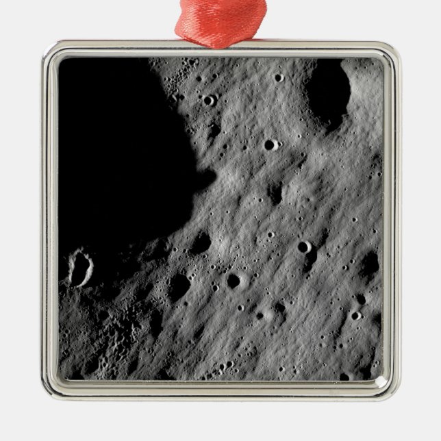 Gewässer Silbernes Ornament (Vorne)