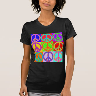 Gewellter Entwurf des Friedenszeichens T-Shirt