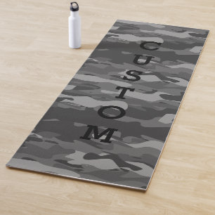 Gewohnheitsbild der grauen militärischen Camouflag Yogamatte