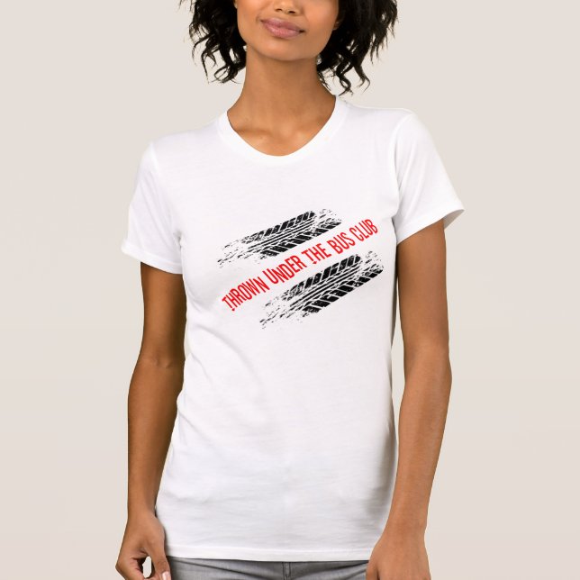Geworfen unter den Bus-Verein T-Shirt (Vorderseite)