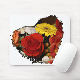 Gezackter umrandeter Herz-Blumenstrauß Mousepad