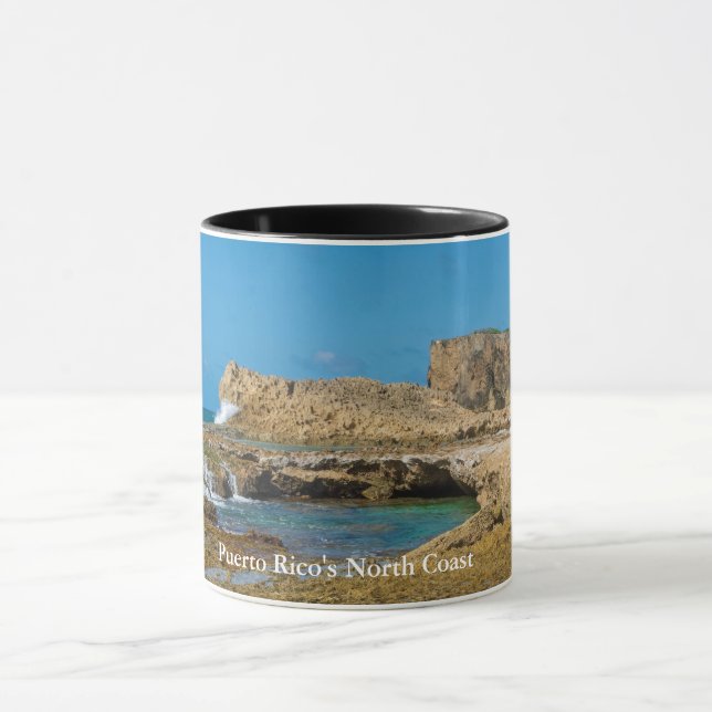Gezeitenbecken und Felskeile von Punta Las Tunas Tasse (Zentrum)