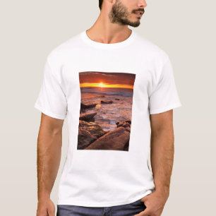 Gezeitentümpel bei Sonnenuntergang, Kalifornien T-Shirt