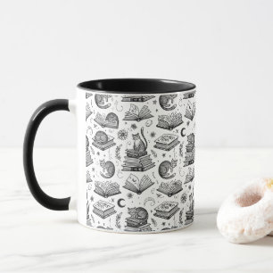 Gezierte Schwarz-Weiß-Katze auf Büchern Muster Tas Tasse