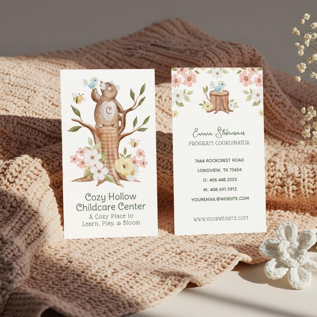 Gezüchteter Waldbär Blumenbär Kindertagesstätte Visitenkarte (Knitted Woodland Bear Floral Childcare Daycare Business Card)
