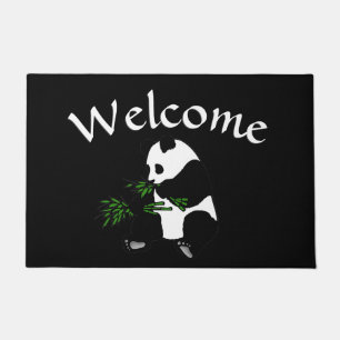 Giant Panda isst Bamboo Black Fußmatte