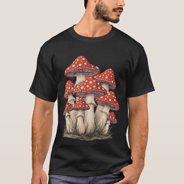 Giant Red Retro Mushrooms Cluster | Graphic Art T-Shirt (Vorderseite)