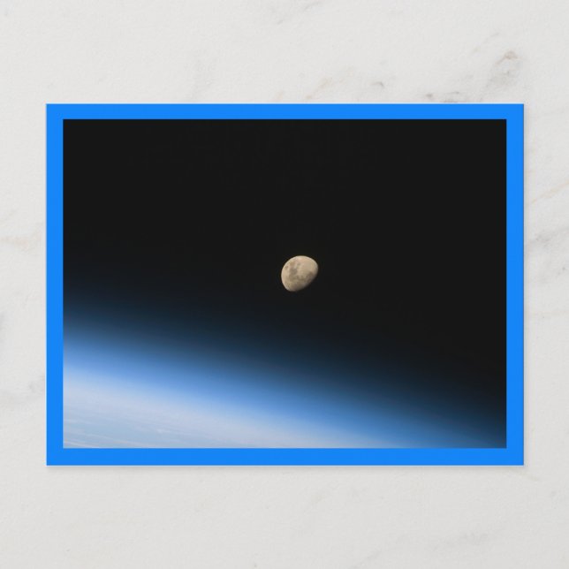 Gibbous Moon aus Orbit Blue Border Postkarte (Vorderseite)