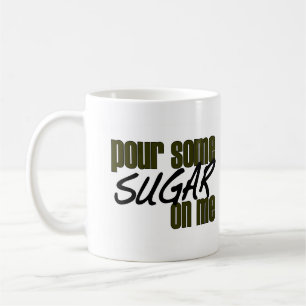 Gießen Sie etwas Zucker auf mir Kaffeetasse