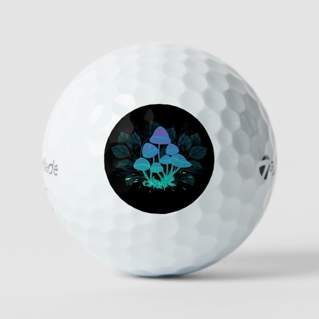 Giftpilze in Büschen Golfball (Vorderseite)
