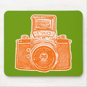 Gigant ostdeutsche Kamera - Orange, Weiß und Grün Mousepad