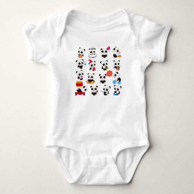Gigant Panda Bar Cutness Baby Strampler (Vorderseite)