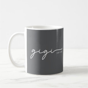 Gigi Est 20XX Tasse – Personalisiertes Oma-Geschen
