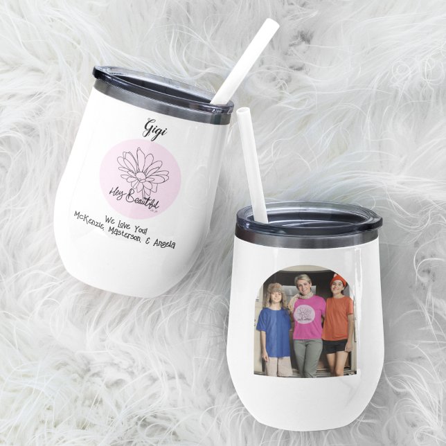 Gigi Hey schönes Pink Familie Foto Wasserflasche (Von Creator hochgeladen)