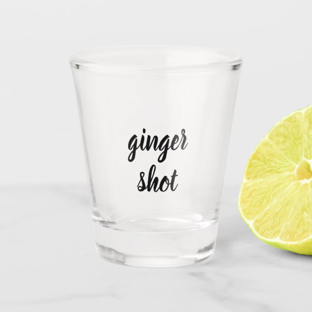 Ginger Shot Typografie Schnapsglas (Vorderseite)