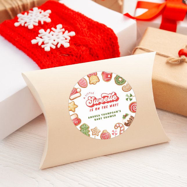 Gingerbread Little Sweetie Christmas Baby Shower Runder Aufkleber (Von Creator hochgeladen)