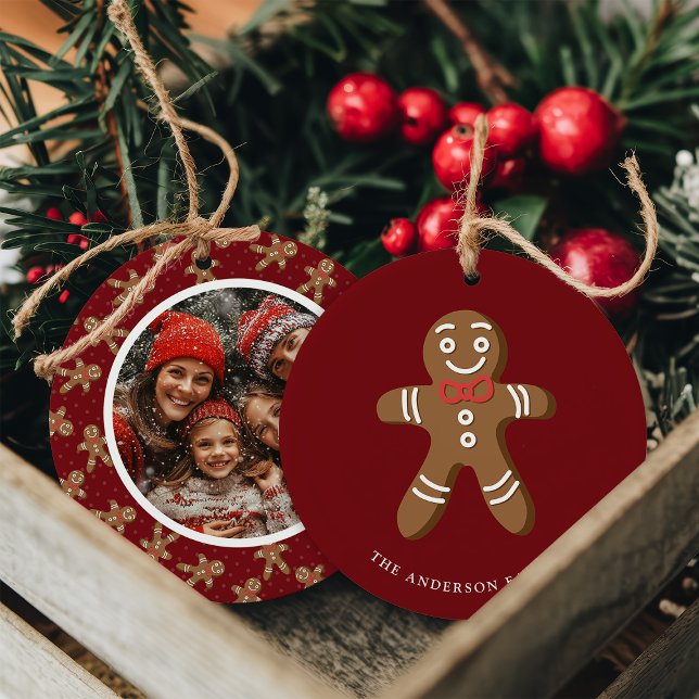 Gingerbread Man Red Polka Dot Christmas Foto Keramik Ornament (Von Creator hochgeladen)