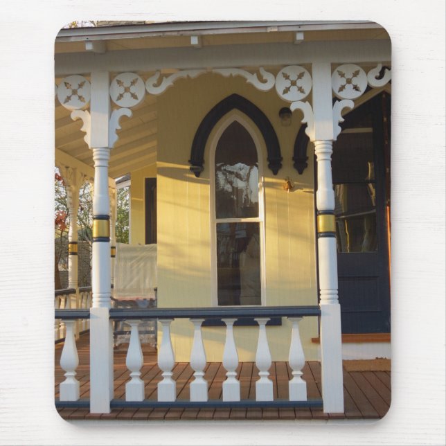 Gingerbread Porch Glow - Martha's Vineyard Mousepad (Vorne)