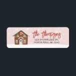 Gingerbrei Christmas Return Labels<br><div class="desc">Dieses Adressetikett zeigt ein festliches Aquarellhaus,  das mit roten und grünen Pfefferminzen und weißer Vereisung geschmückt ist. Der Hintergrund ist pink mit Aquarellschnee. Die Typografie ist ein roter Script-Schriftart für den Familiennamen und ein Vintager Schriftart für die Adresse.</div>