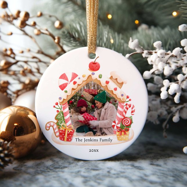 Gingerbrei House Weihnachtsfest Foto Keramik Ornament (Von Creator hochgeladen)