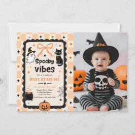 Gingham Grusel-Vibes Halloween Geburtstagsfoto Einladung
