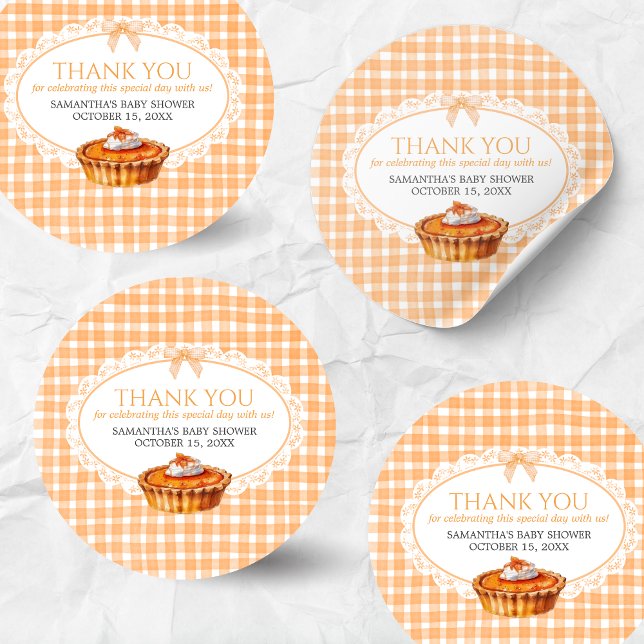Gingham Little Süsse Pie Baby Shower Runder Aufkleber (Little Cutie Pie Gingham Pumpkin Baby Shower Sticker)
