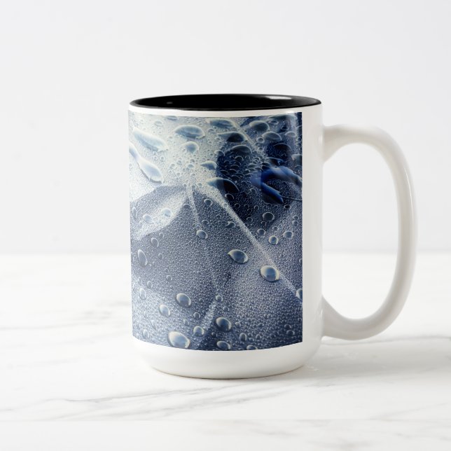 Gingko Blätter und Raindrops Zweifarbige Tasse (Rechts)
