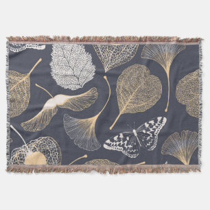 Ginkgo Blätter: Nahtlose Blumeneleganz. Decke