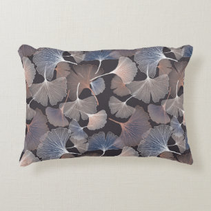 Ginkgo verlasse: elegantes natürliches Muster. Dekokissen