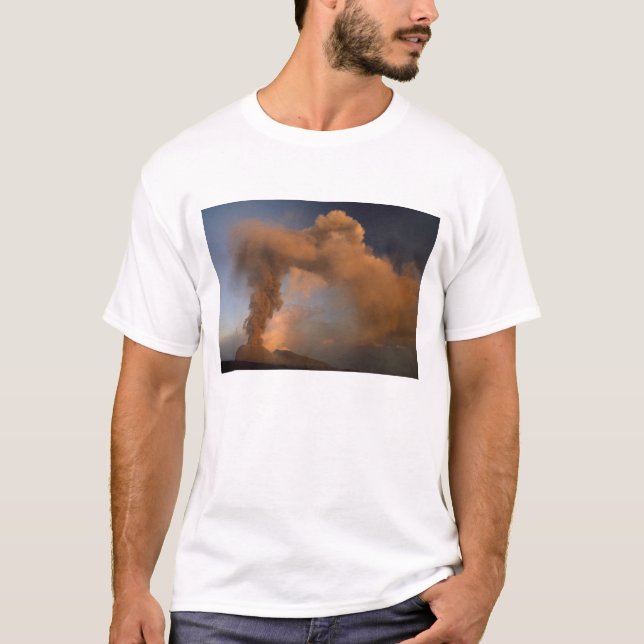 Gipfel des Ätna, Sizilien, Italien T-Shirt (Vorderseite)