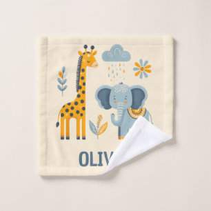 Girafe mignonne et éléphant, amis de safari