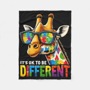Giraffe-Autismus-Bewusstsein Es ist okay, anders z Fleecedecke