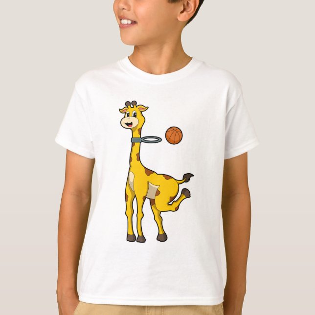 Giraffe beim Basketball mit Basketballkorb T-Shirt (Vorderseite)