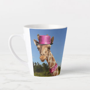 Giraffe in funkelnd-rosa Hut Milchtasse
