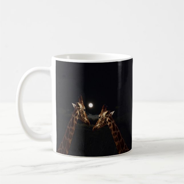 Giraffe Liebe im Mondschein, Kaffeetasse (Links)