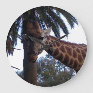 Giraffe Lookout, Große Wanduhr