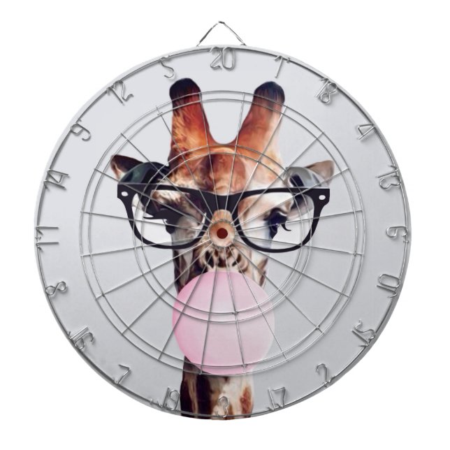 Giraffe mit Brille bläst einen rosa Kaugummibubble Dartscheibe (vorne)