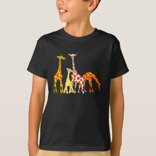 Giraffen-Familie im T-Shirt des orange und gelbes